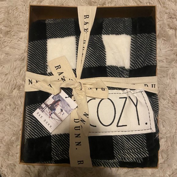 Rae Dunn Throw Blanket - Picture 6 of 8